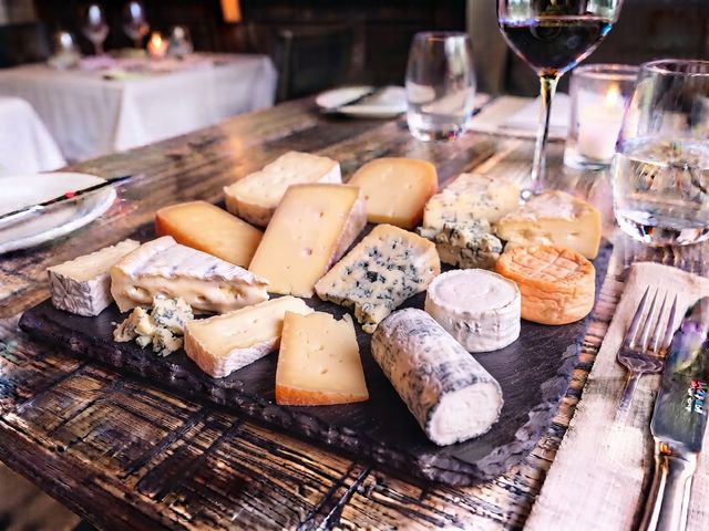 Les Saisons Planche de fromages affinés — Sélection généreuse de notre maître fromager